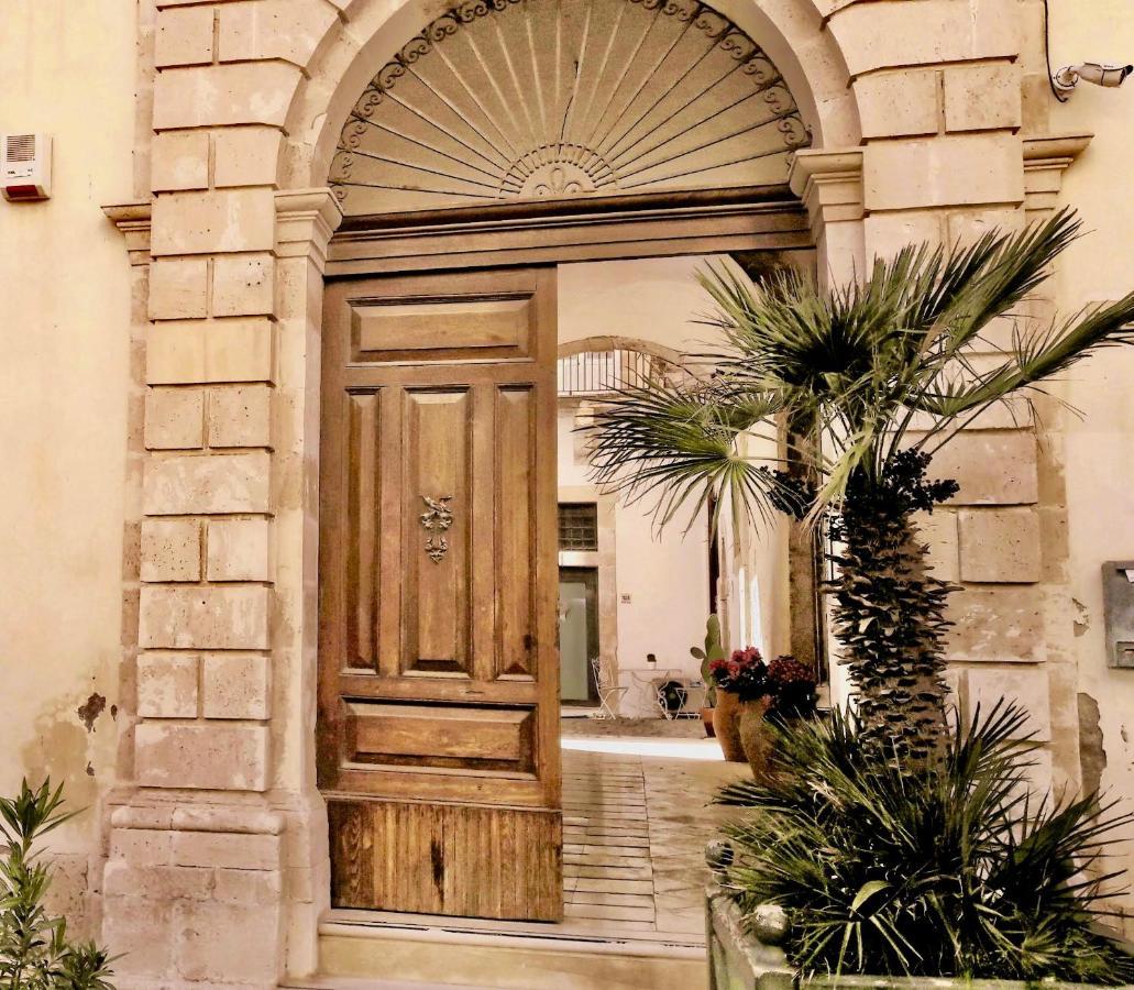 Incantevole Appartamento In Palazzo Storico Ortigia سيراكوزا المظهر الخارجي الصورة